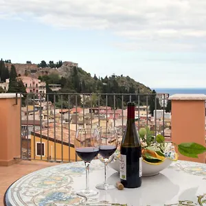 Apartament Vilagos & Loft, Taormina