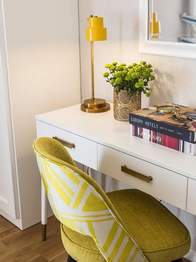 Aparthotel La Malandrina - Apartments & Suites Taormina